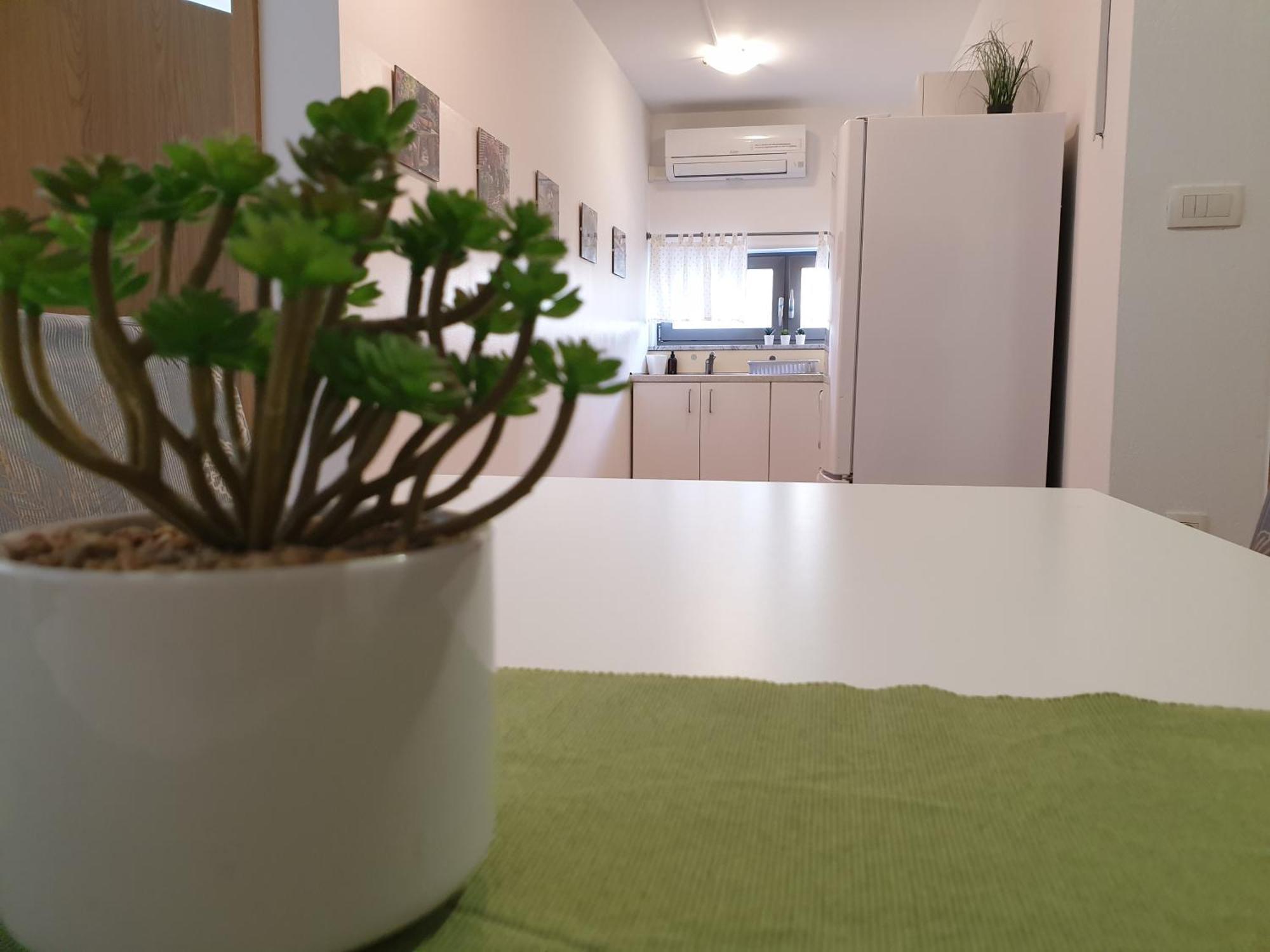 Apartment Emma Ljubljana - Free Parking, Ac, Wifi Bilik gambar
