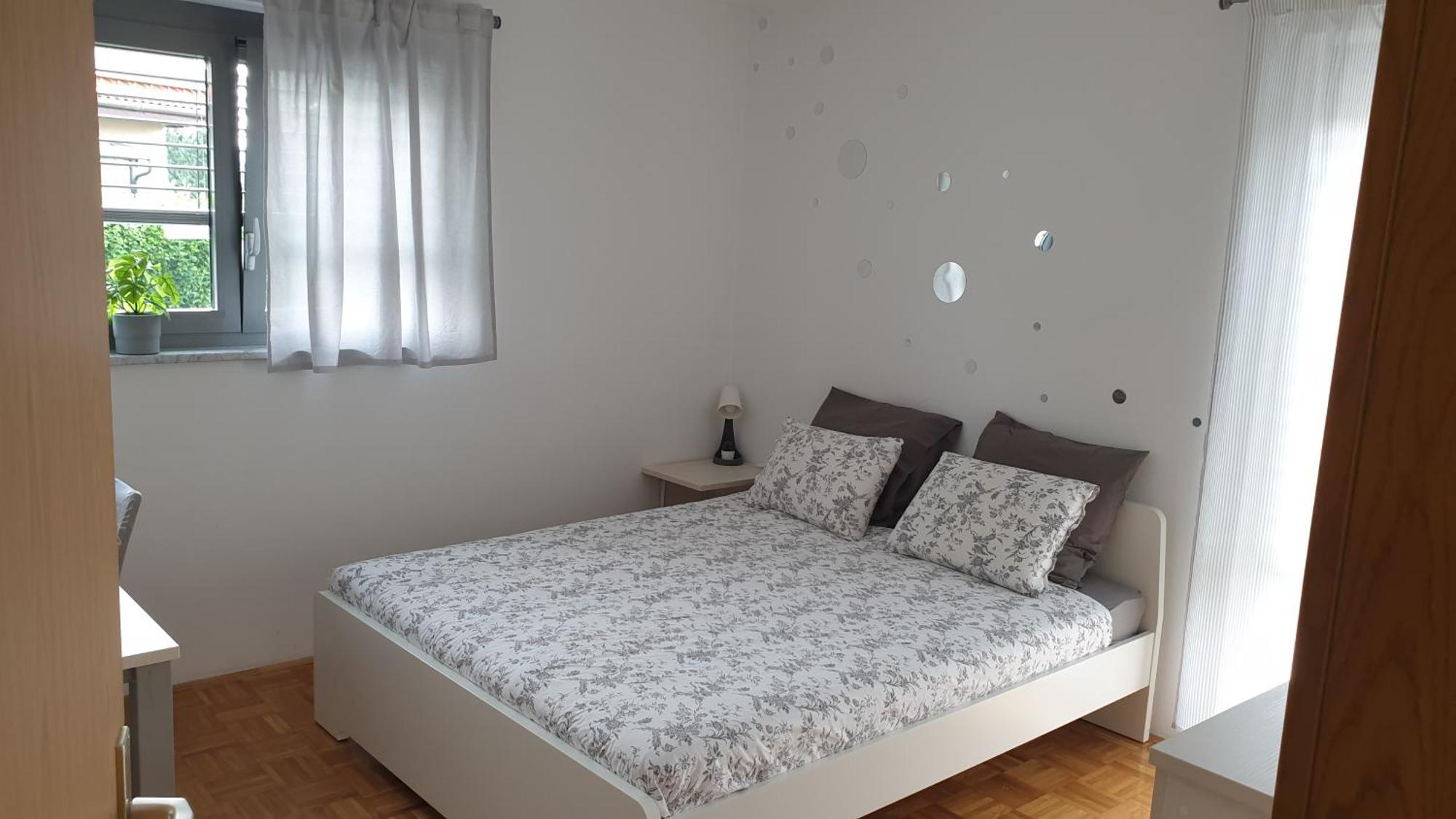 Apartment Emma Ljubljana - Free Parking, Ac, Wifi Luaran gambar