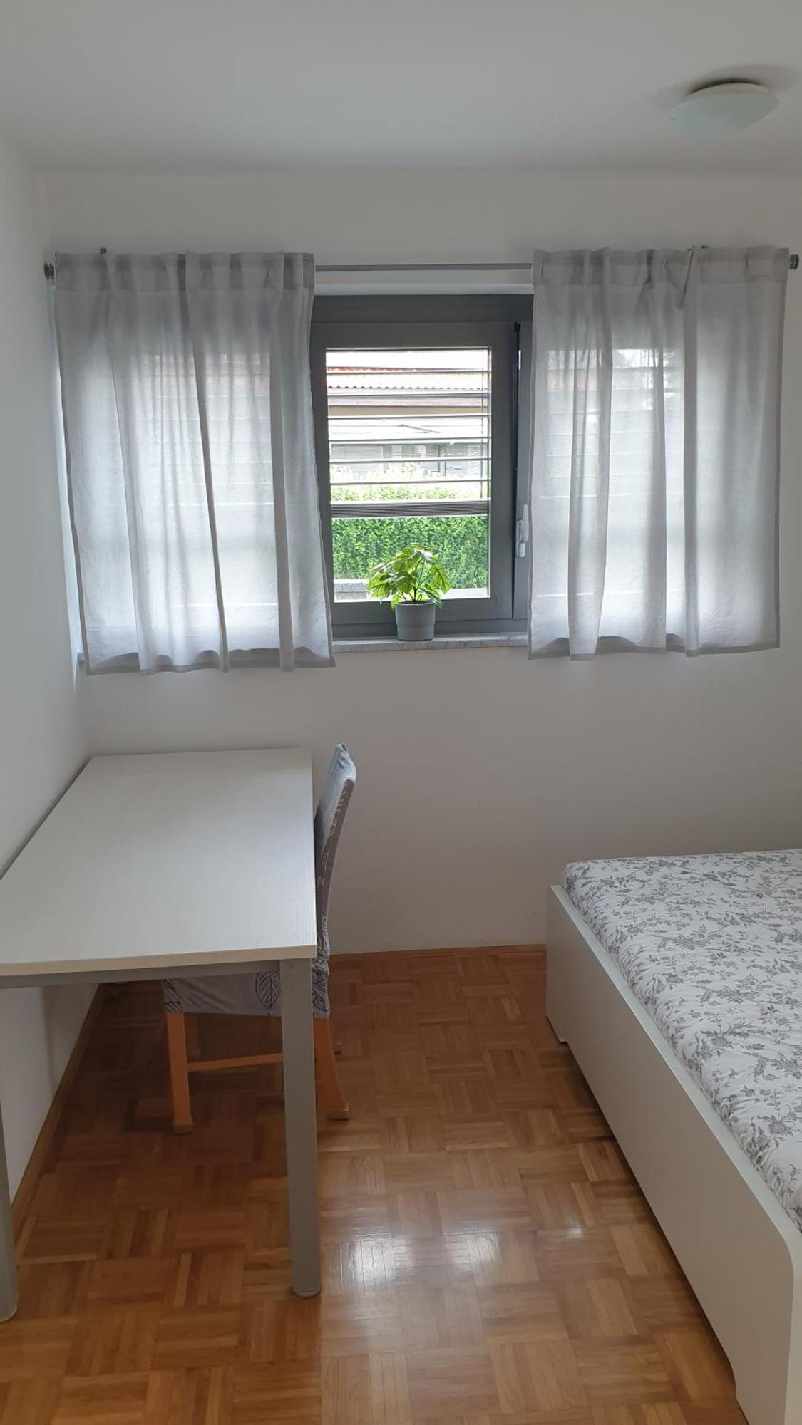 Apartment Emma Ljubljana - Free Parking, Ac, Wifi Luaran gambar