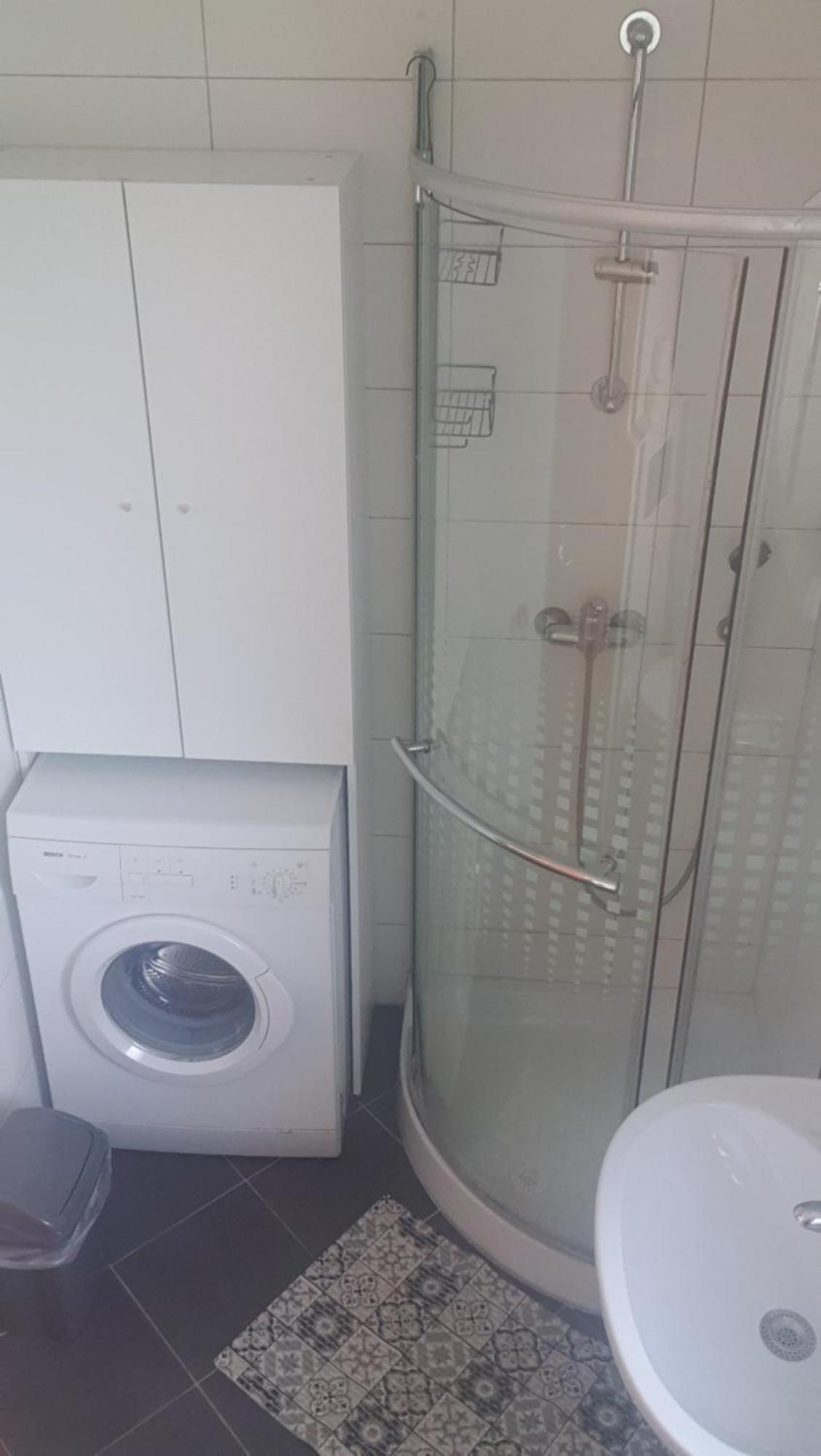 Apartment Emma Ljubljana - Free Parking, Ac, Wifi Luaran gambar