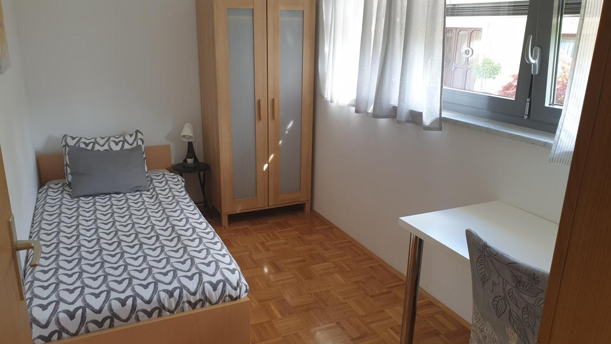 Apartment Emma Ljubljana - Free Parking, Ac, Wifi Luaran gambar