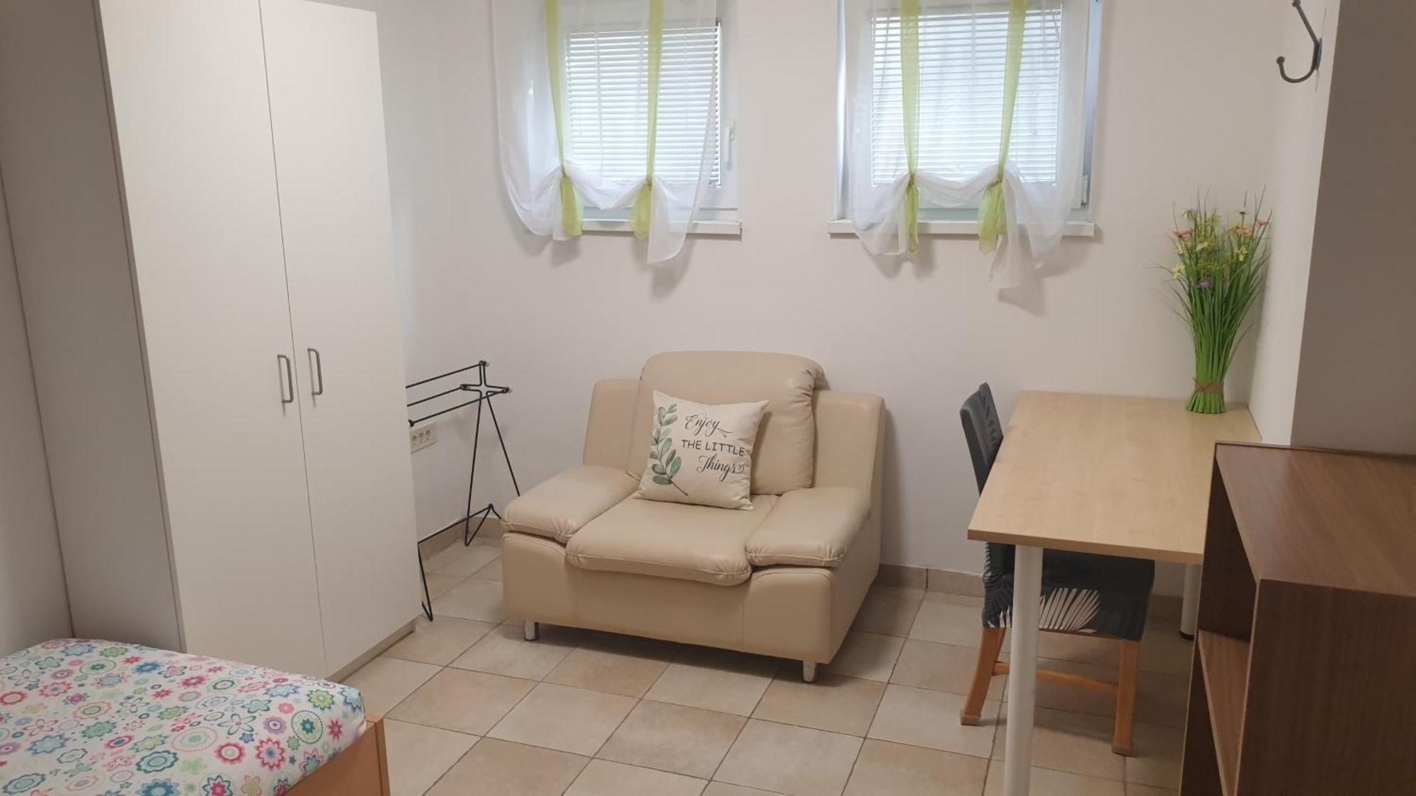 Apartment Emma Ljubljana - Free Parking, Ac, Wifi Luaran gambar