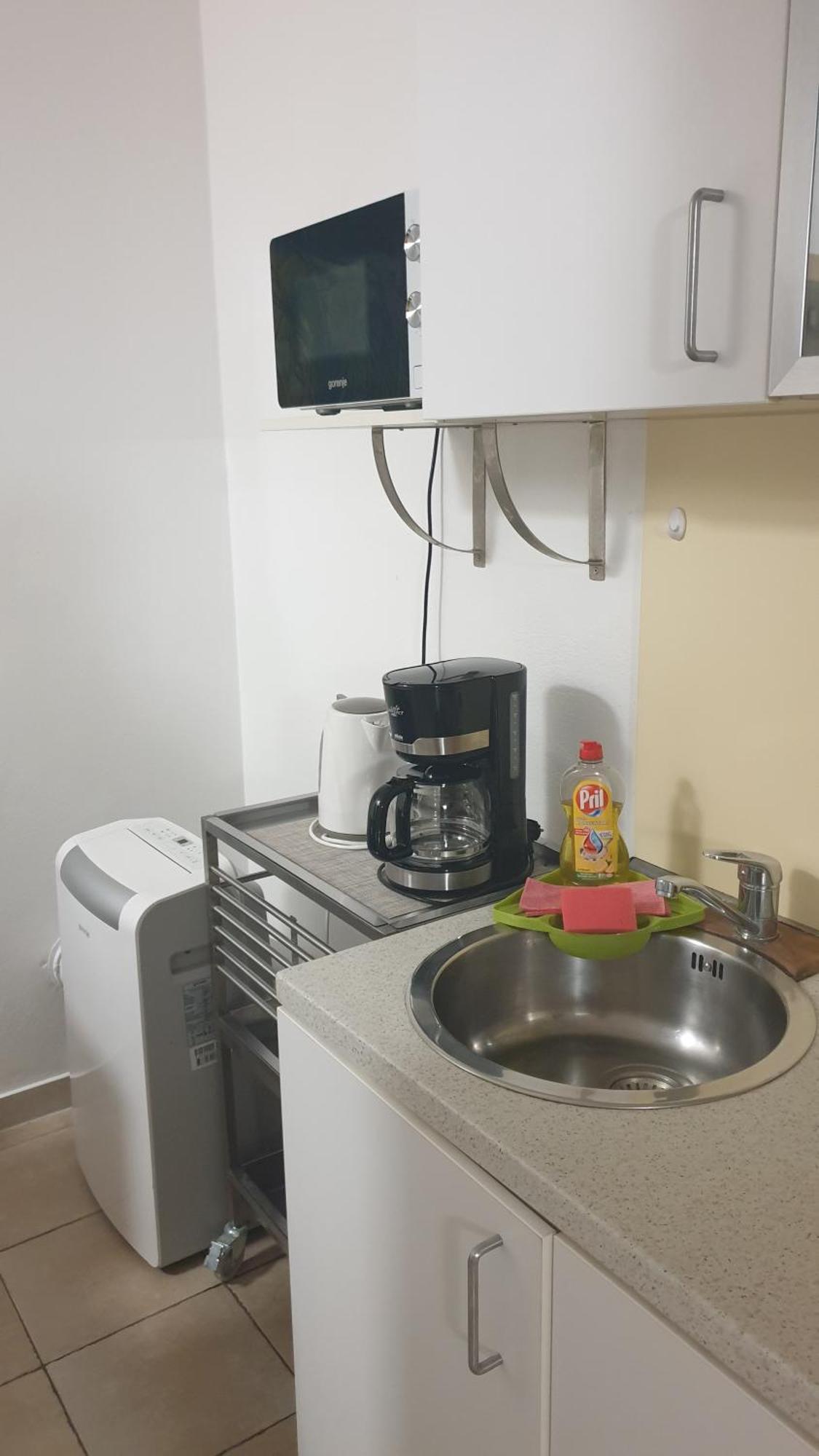 Apartment Emma Ljubljana - Free Parking, Ac, Wifi Luaran gambar