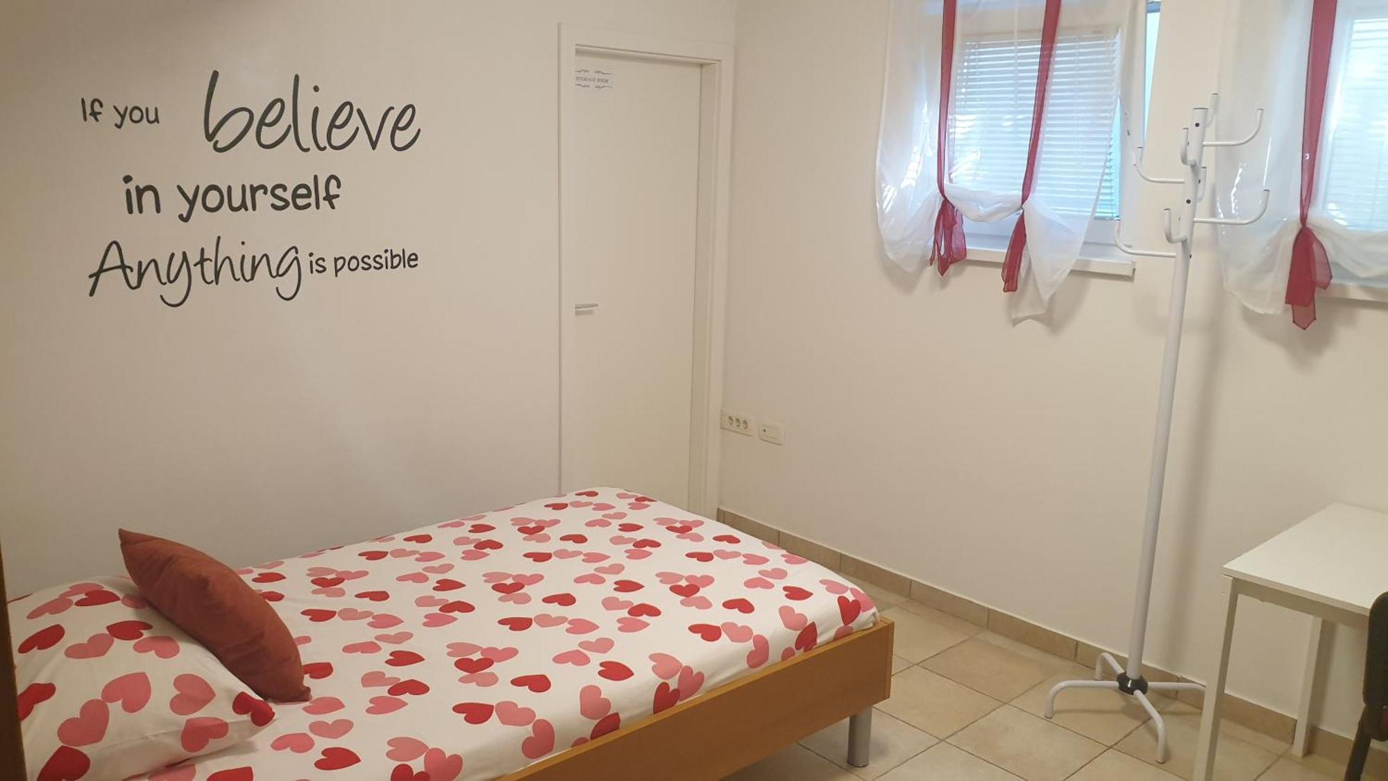 Apartment Emma Ljubljana - Free Parking, Ac, Wifi Luaran gambar